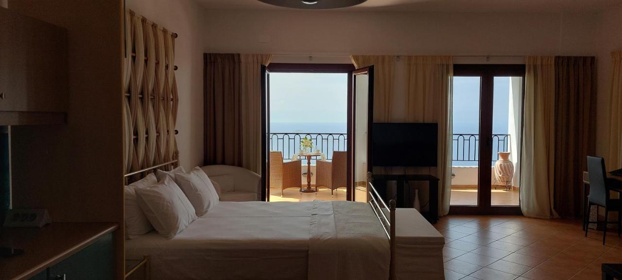 Horizon Studios With Sea View - Free Parking Glossa Exterior foto